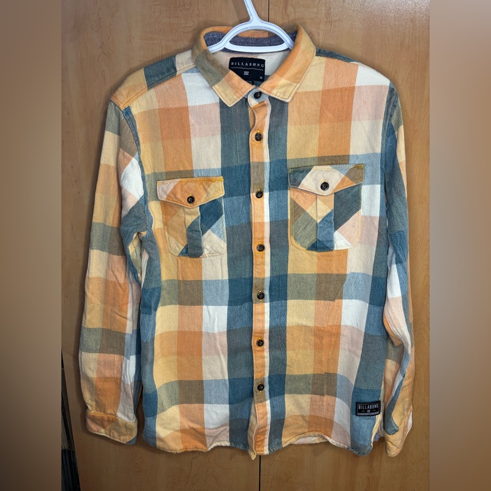 Men’s button down shirt, Size Medium, Billabong